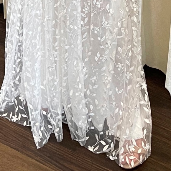 Baltic Born Marseille Embossed Maxi Dress (White) - Picture 5 of 5